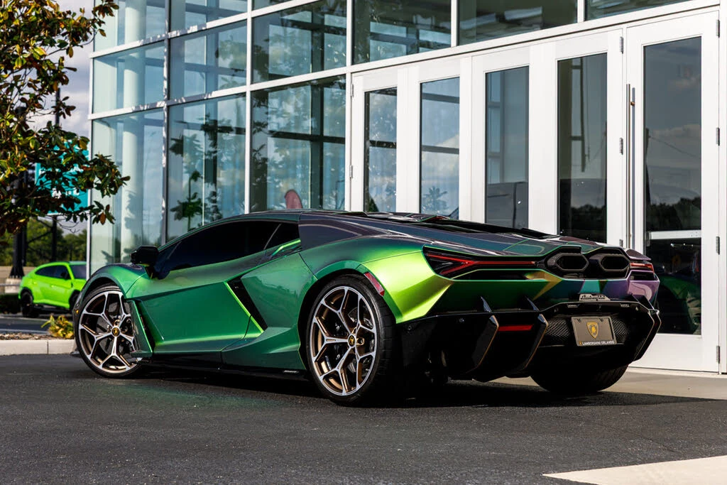 2024 Lamborghini Revuelto - Image 28 of 31