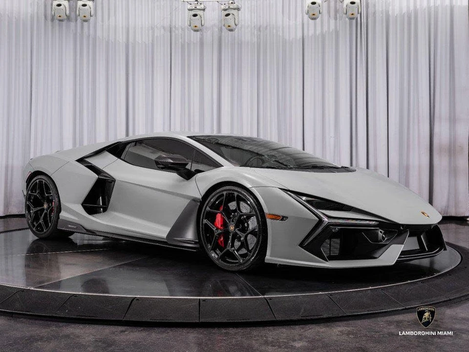 2024 Lamborghini Revuelto - Image 30 of 31