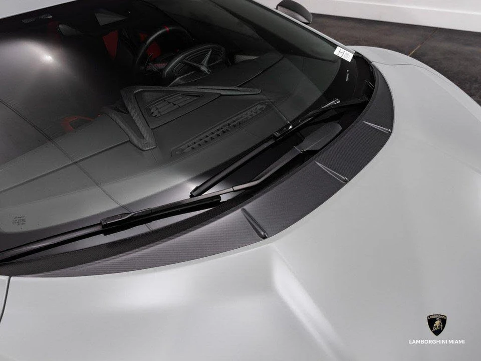 2024 Lamborghini Revuelto - Image 5 of 31