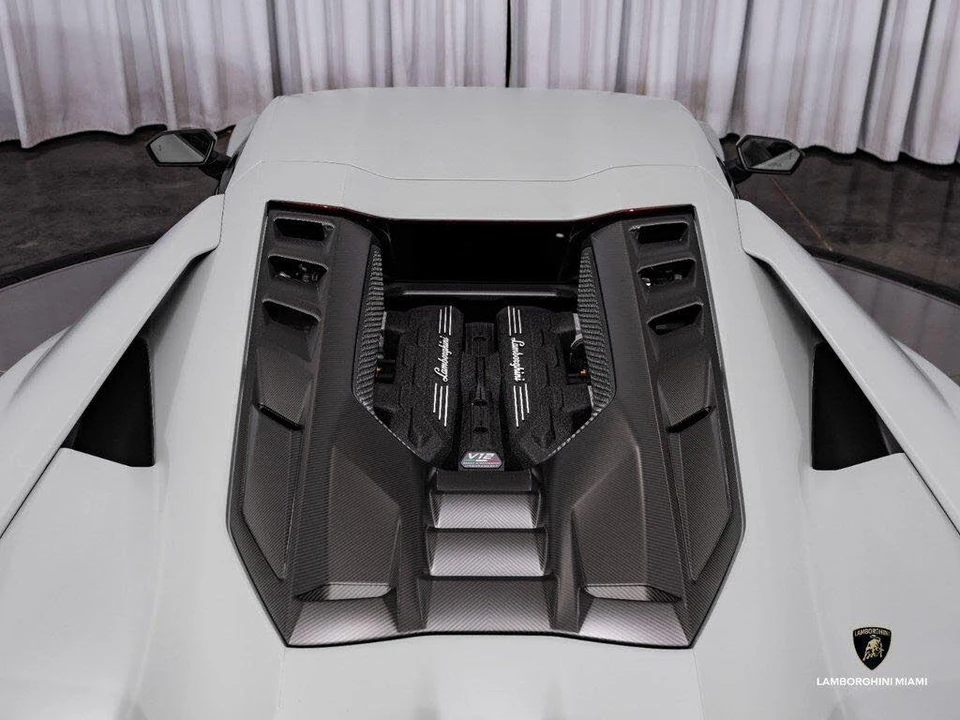 2024 Lamborghini Revuelto - Image 20 of 31