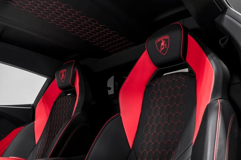 2024 Lamborghini Revuelto - Image 18 of 31
