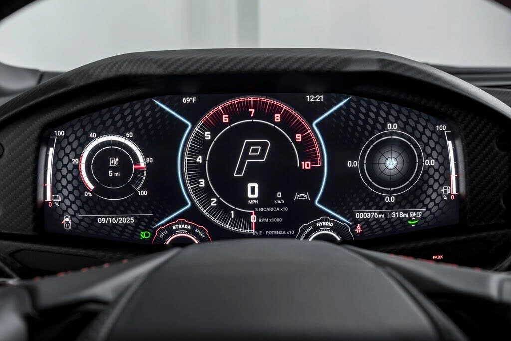 2024 Lamborghini Revuelto - Image 15 of 31