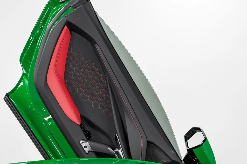 2024 Lamborghini Revuelto - Image 9 of 31
