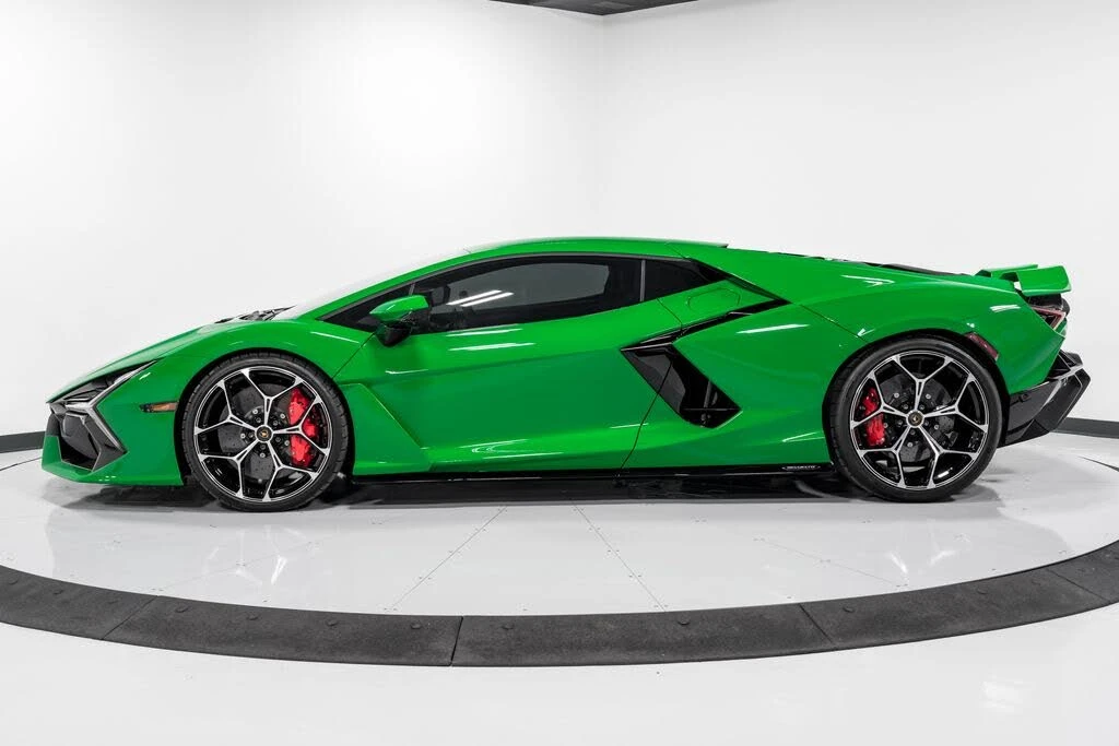 2024 Lamborghini Revuelto - Image 6 of 31