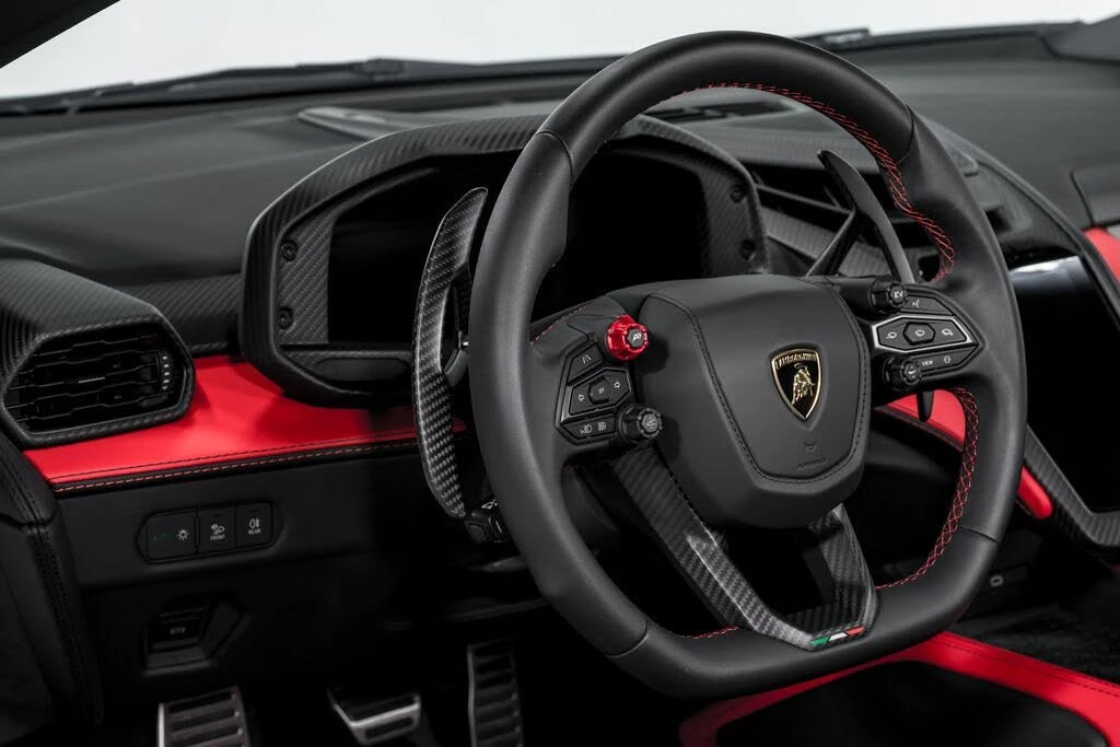 2024 Lamborghini Revuelto - Image 12 of 31