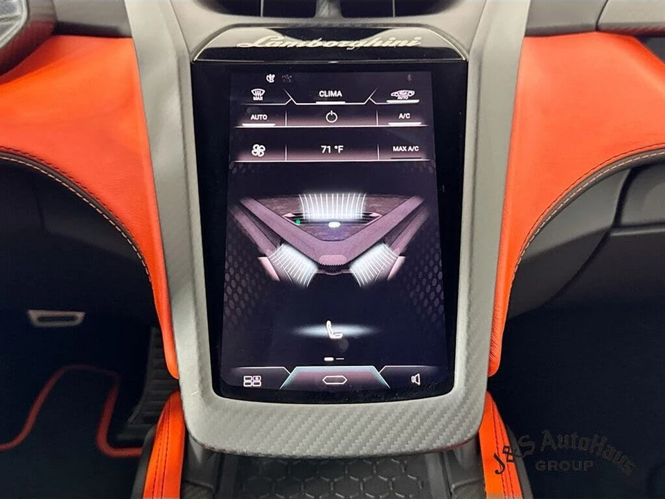 2024 Lamborghini Revuelto - Image 21 of 31
