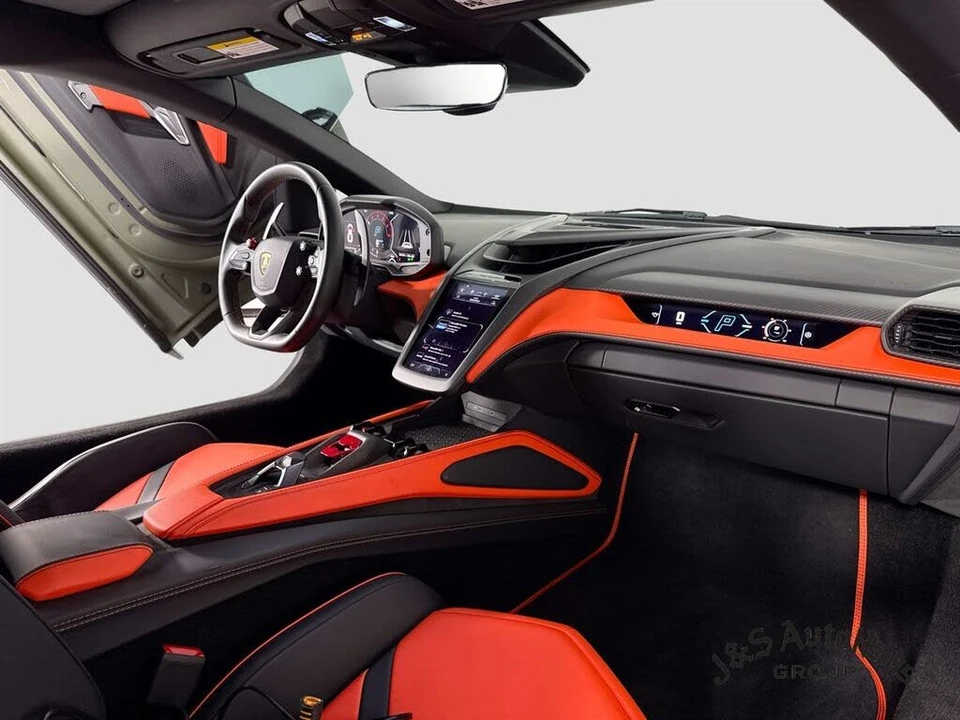 2024 Lamborghini Revuelto - Image 30 of 31