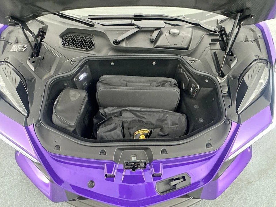 2024 Lamborghini Revuelto - Image 28 of 31