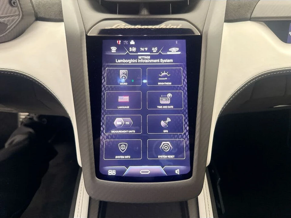 2024 Lamborghini Revuelto - Image 16 of 31