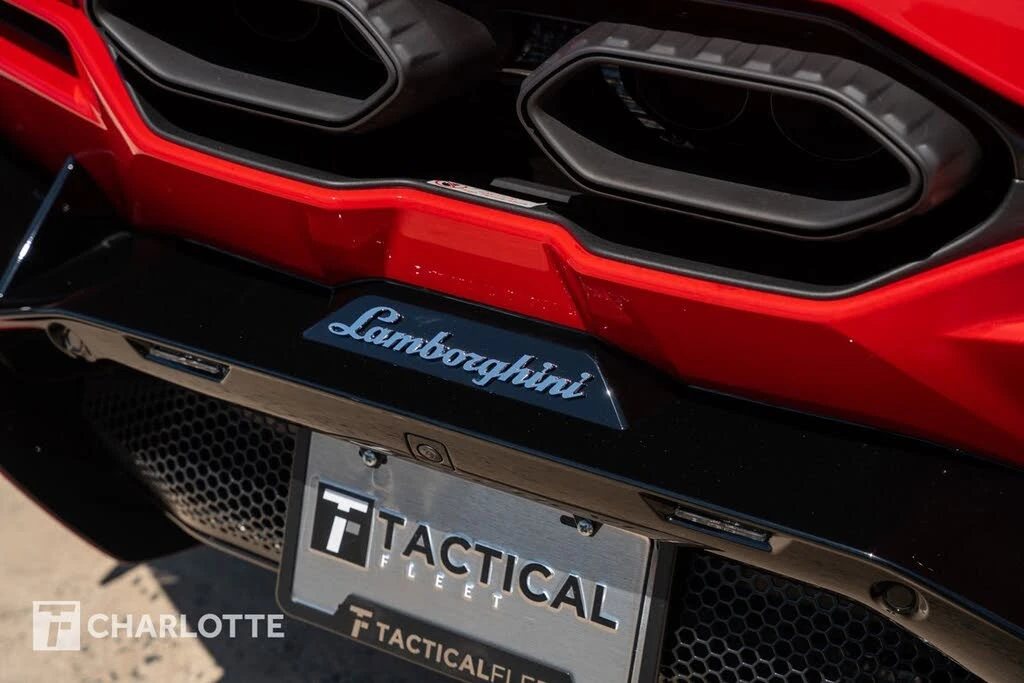 2024 Lamborghini Revuelto - Image 15 of 31