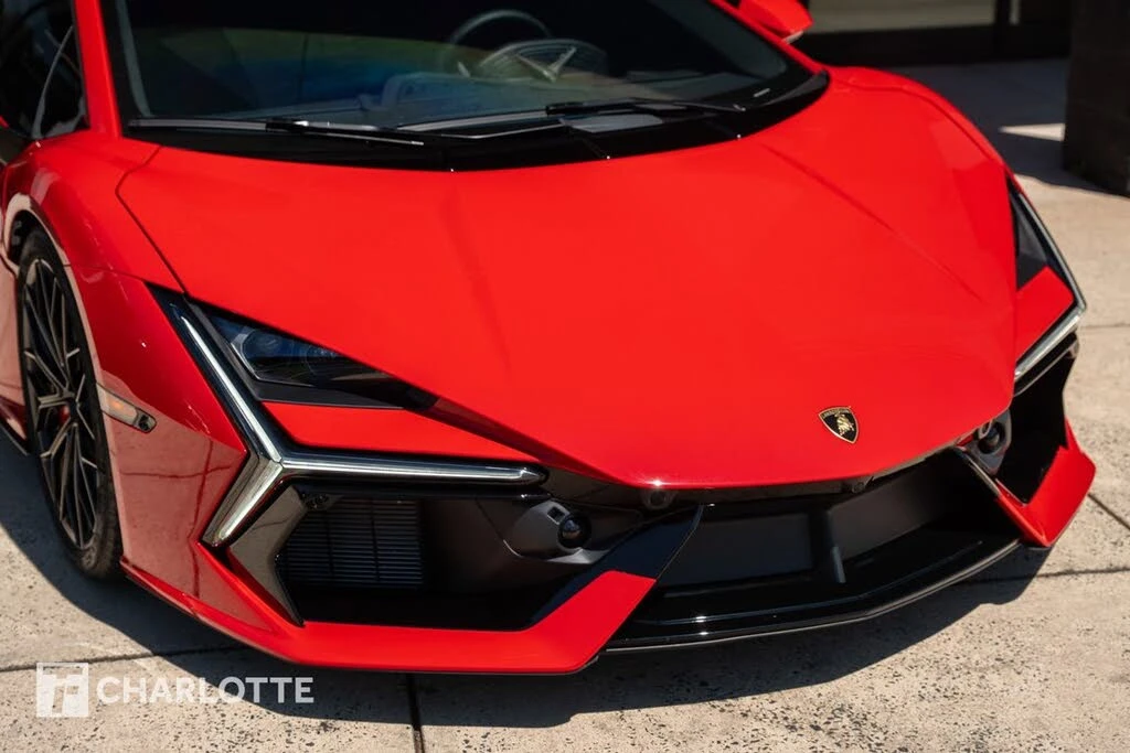 2024 Lamborghini Revuelto - Image 2 of 31