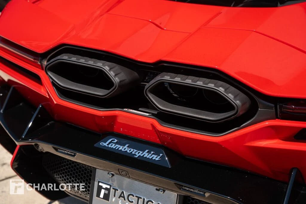 2024 Lamborghini Revuelto - Image 14 of 31
