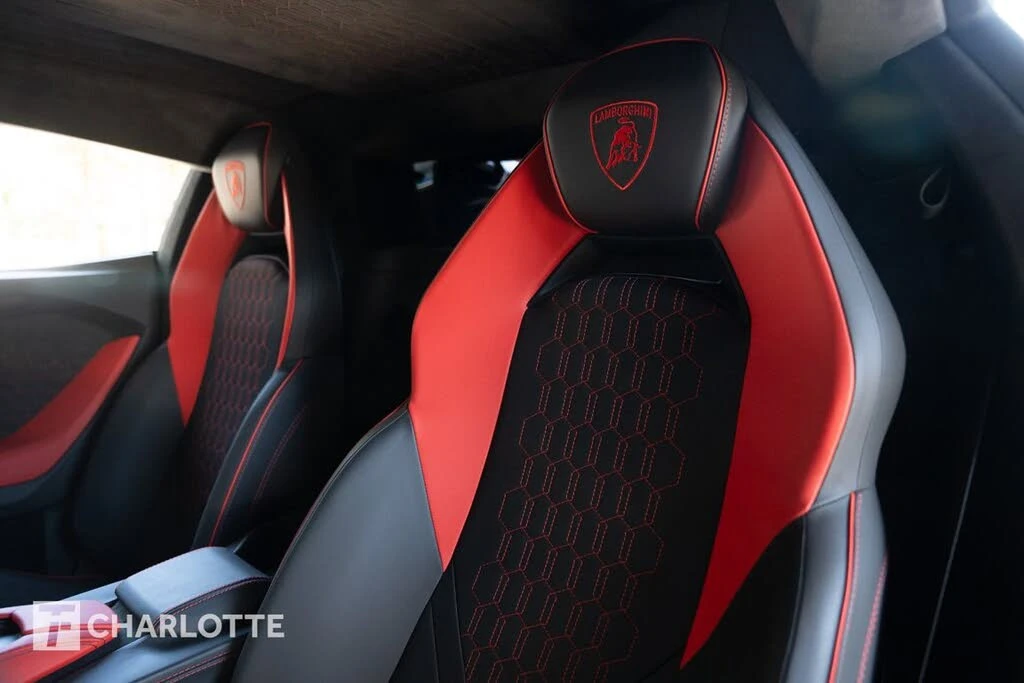2024 Lamborghini Revuelto - Image 19 of 31