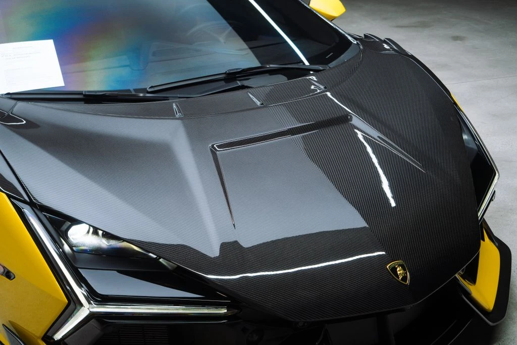 2024 Lamborghini Revuelto - Image 9 of 31