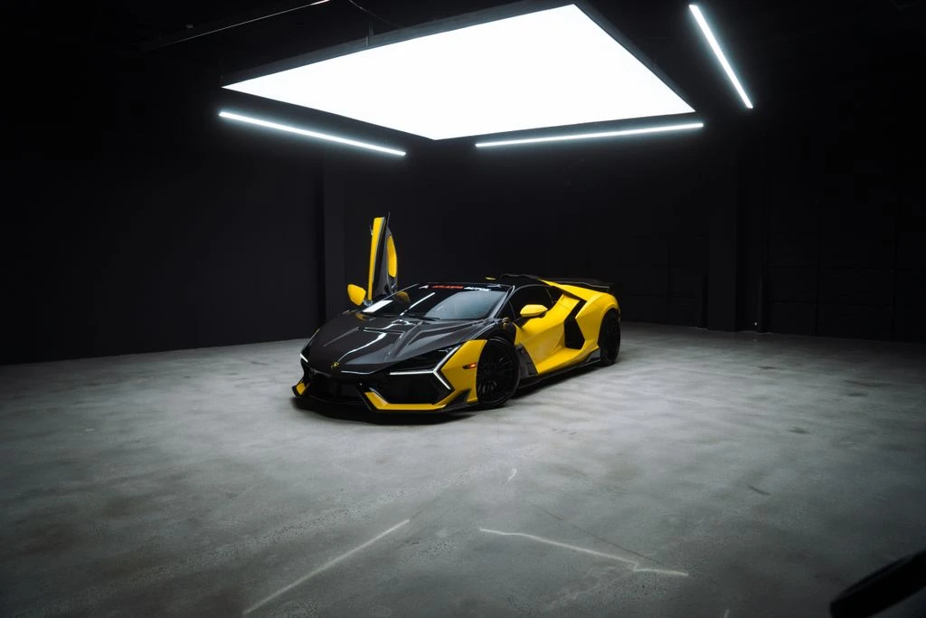 2024 Lamborghini Revuelto - Image 2 of 31