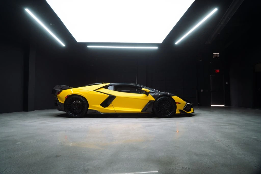 2024 Lamborghini Revuelto - Image 11 of 31