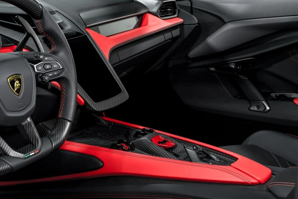 2024 Lamborghini Revuelto - Image 21 of 31