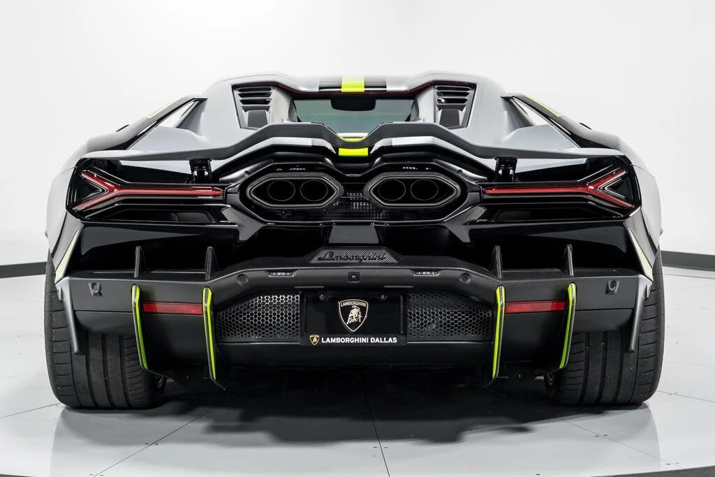 2024 Lamborghini Revuelto - Image 4 of 31