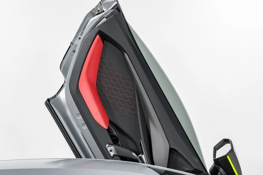 2024 Lamborghini Revuelto - Image 9 of 31