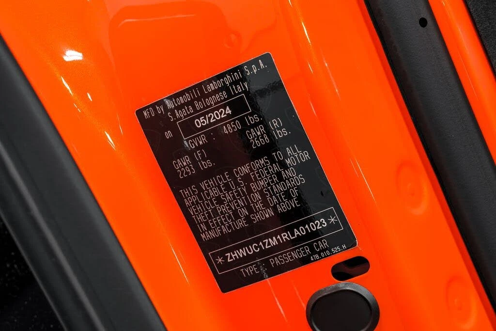 2024 Lamborghini Revuelto - Image 10 of 31