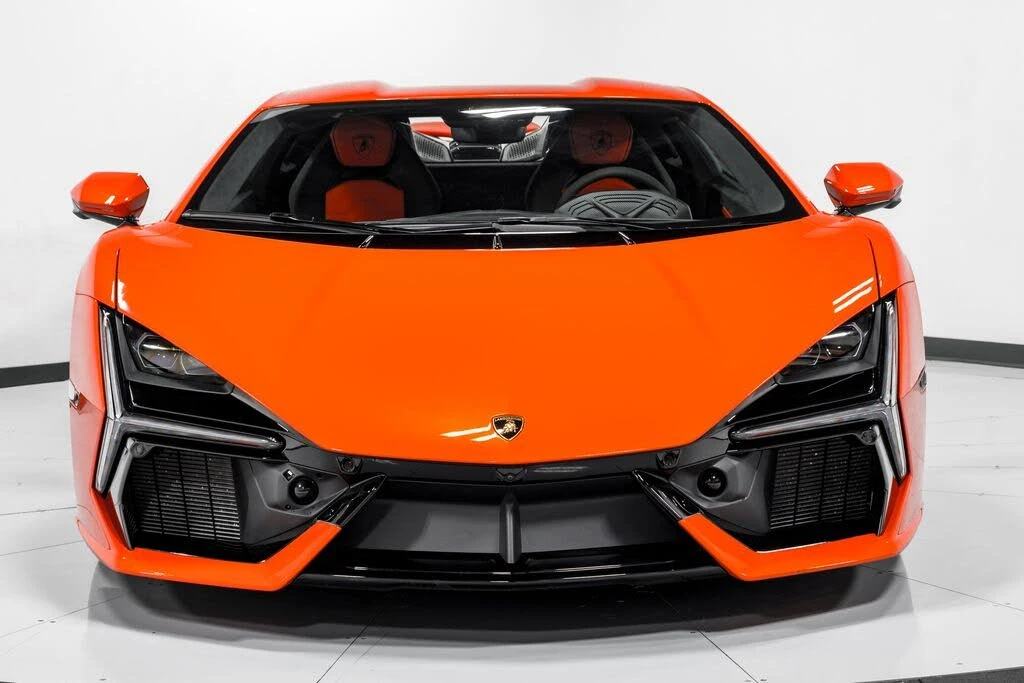 2024 Lamborghini Revuelto - Image 8 of 31