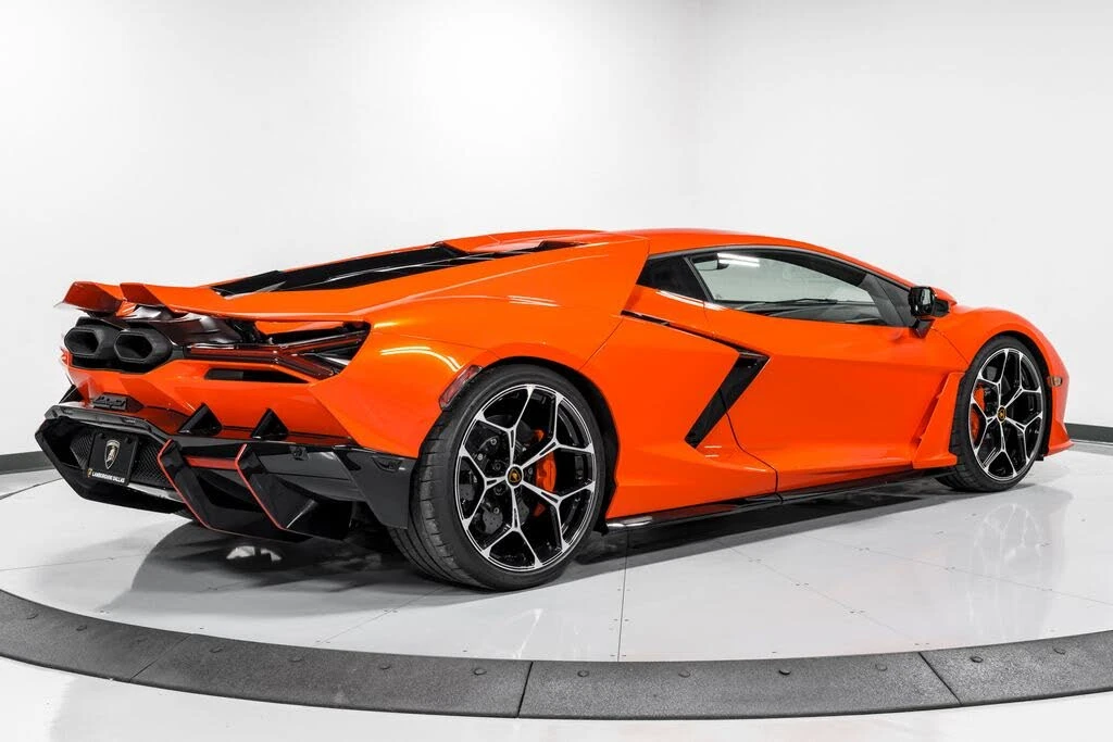 2024 Lamborghini Revuelto - Image 3 of 31