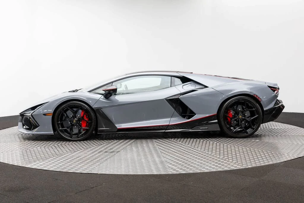 2024 Lamborghini Revuelto - Image 3 of 31