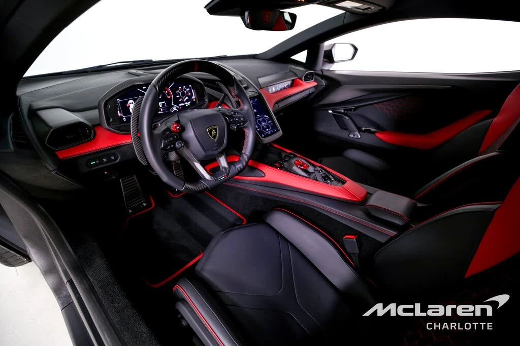 2024 Lamborghini Revuelto - Image 13 of 31