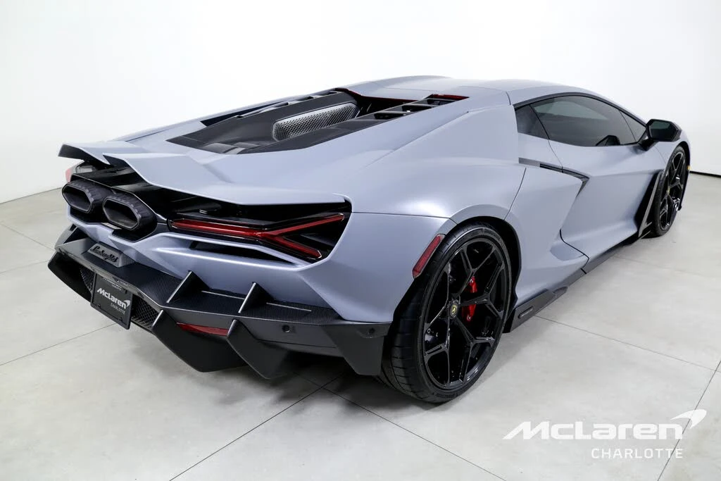 2024 Lamborghini Revuelto - Image 9 of 31