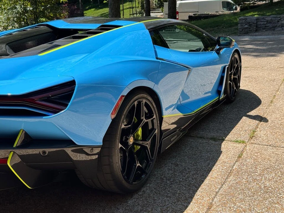 2024 Lamborghini Revuelto - Image 8 of 26