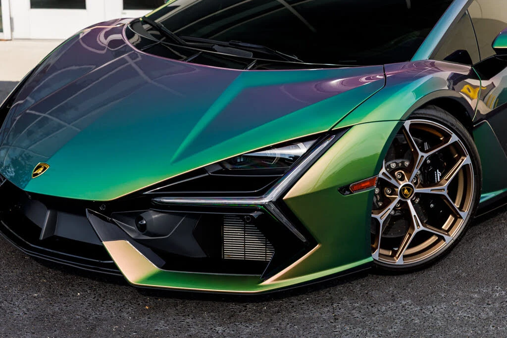 2024 Lamborghini Revuelto - Image 13 of 31