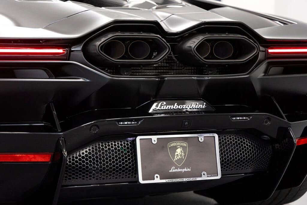 2024 Lamborghini Revuelto - Image 24 of 31