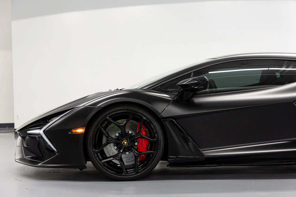 2024 Lamborghini Revuelto - Image 20 of 31