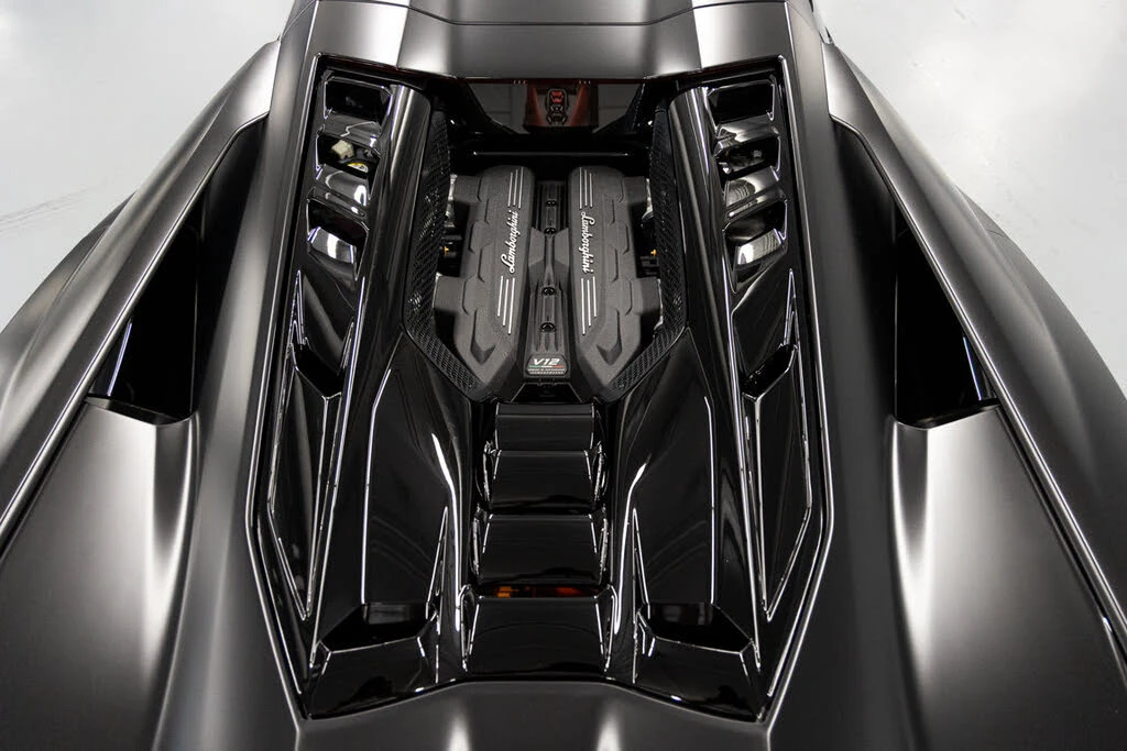 2024 Lamborghini Revuelto - Image 29 of 31