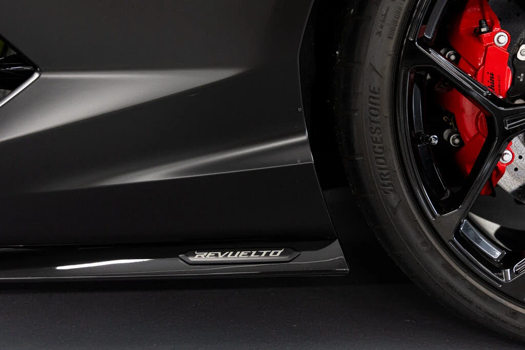 2024 Lamborghini Revuelto - Image 23 of 31