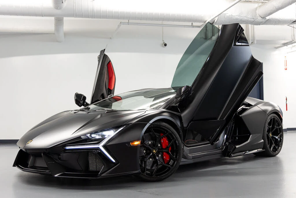 2024 Lamborghini Revuelto - Image 3 of 31