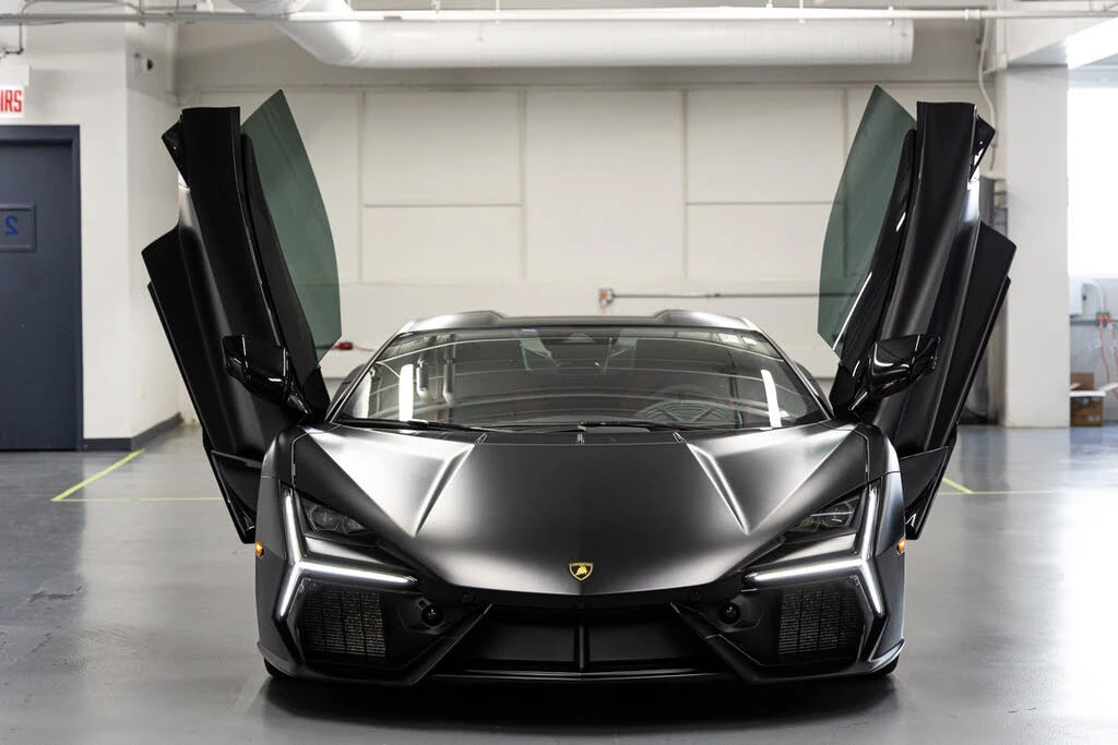 2024 Lamborghini Revuelto - Image 31 of 31