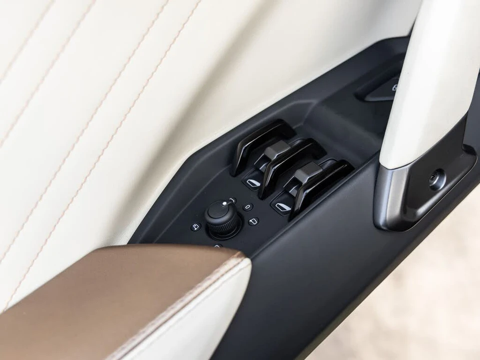 2024 Lamborghini Revuelto - Image 23 of 31