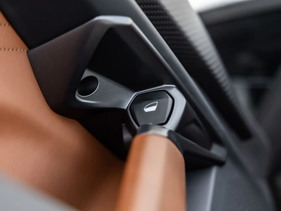 2024 Lamborghini Revuelto - Image 25 of 31