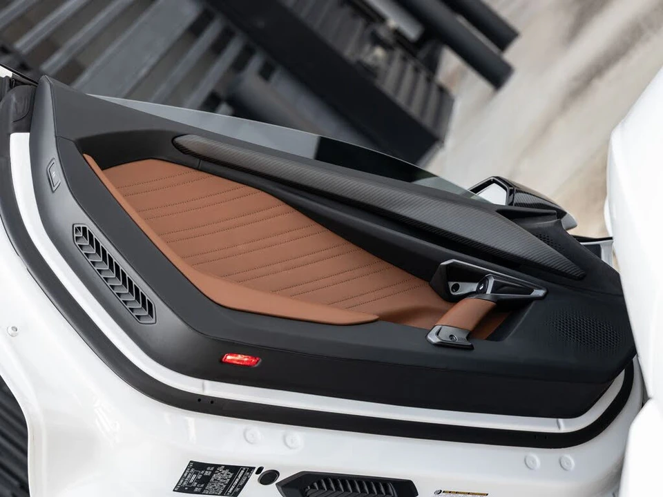 2024 Lamborghini Revuelto - Image 24 of 31