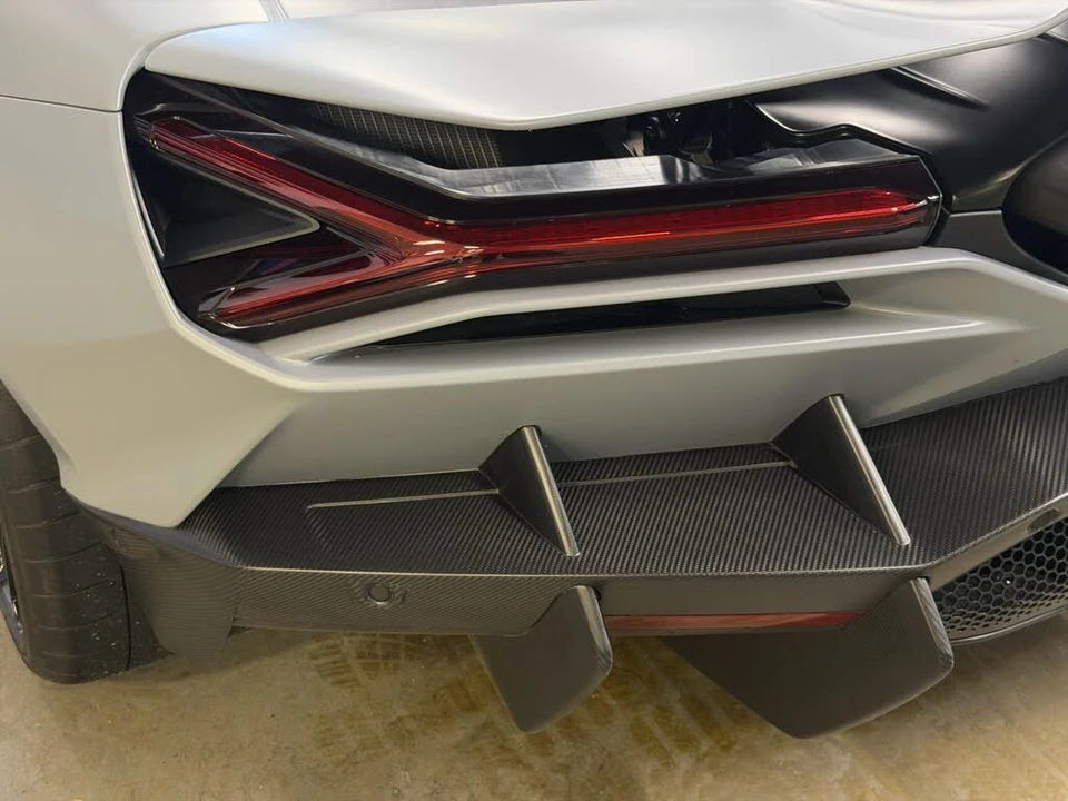 2024 Lamborghini Revuelto - Image 23 of 31