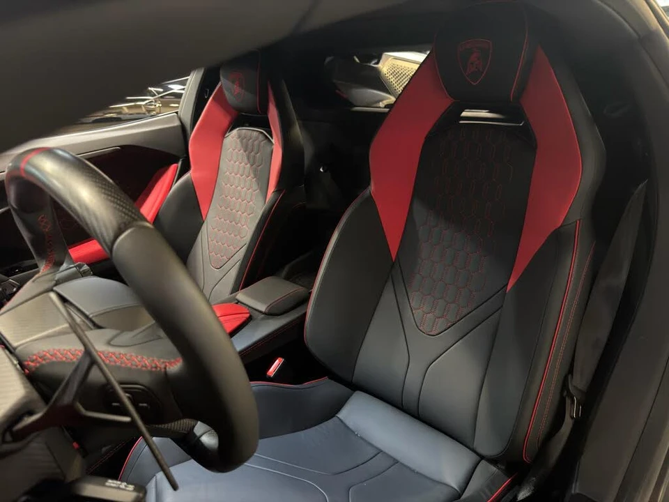 2024 Lamborghini Revuelto - Image 26 of 31