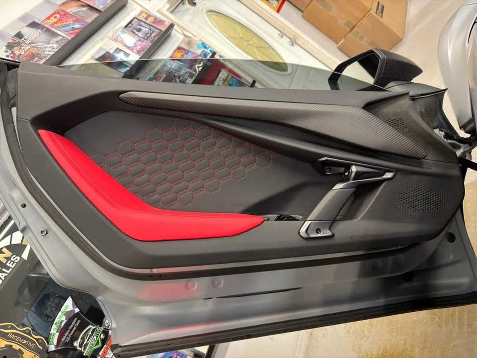 2024 Lamborghini Revuelto - Image 28 of 31
