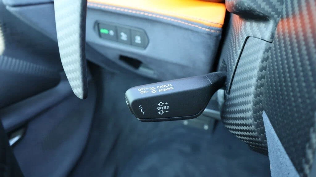 2024 Lamborghini Revuelto - Image 22 of 31