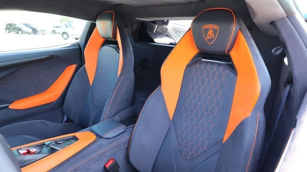 2024 Lamborghini Revuelto - Image 11 of 31