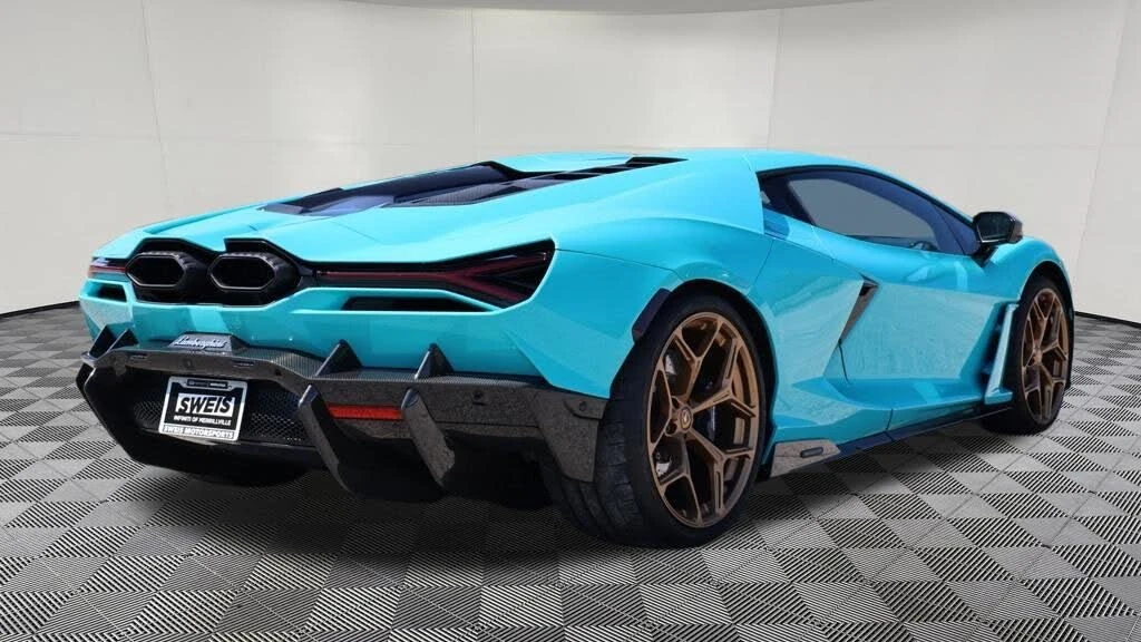 2024 Lamborghini Revuelto - Image 6 of 31