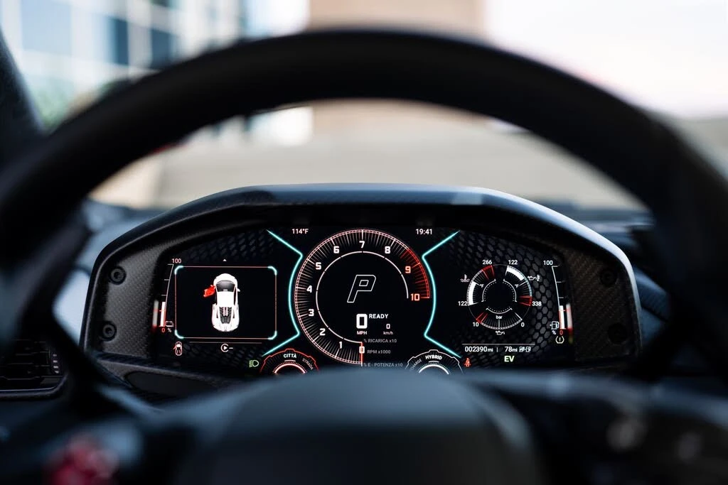 2024 Lamborghini Revuelto - Image 21 of 31