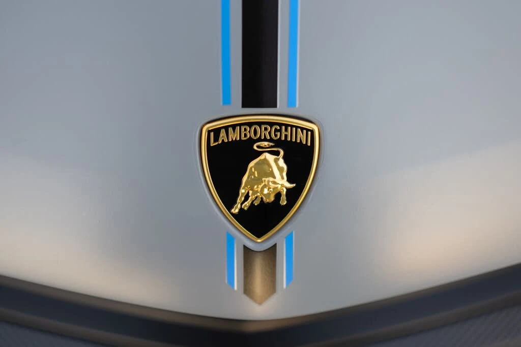 2024 Lamborghini Revuelto - Image 5 of 31