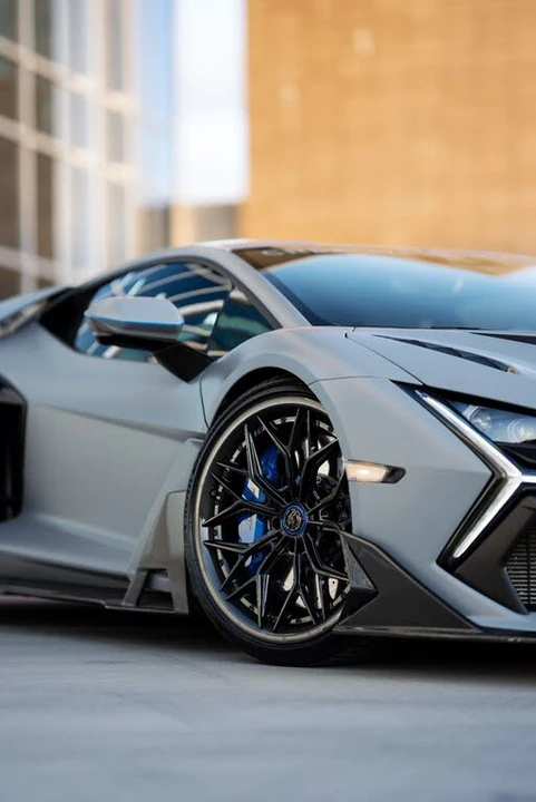 2024 Lamborghini Revuelto - Image 3 of 31