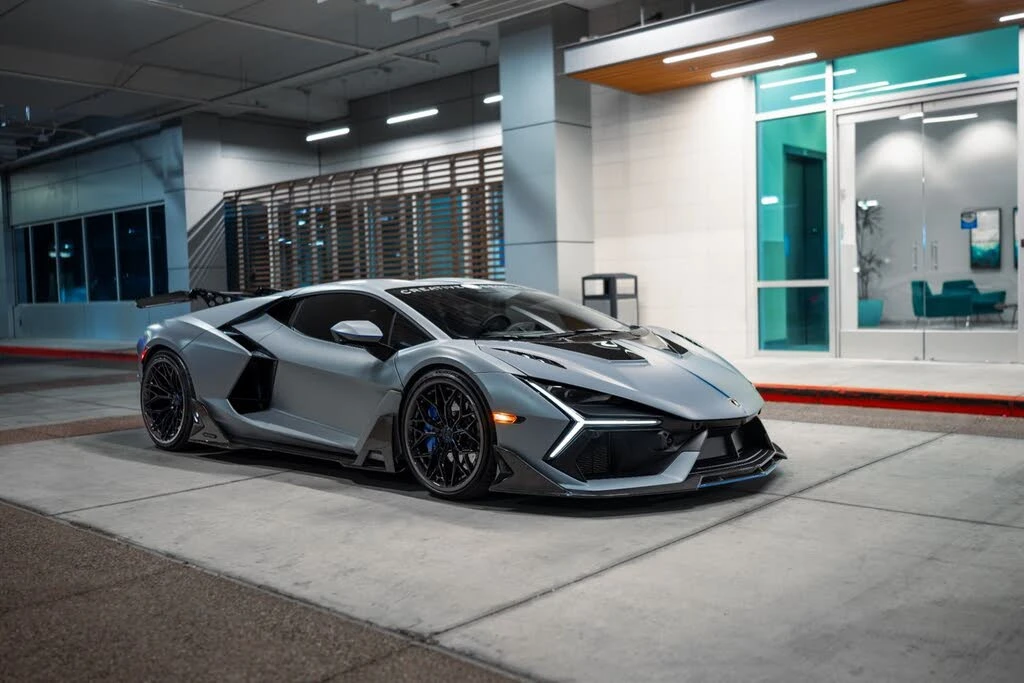 2024 Lamborghini Revuelto - Image 18 of 31
